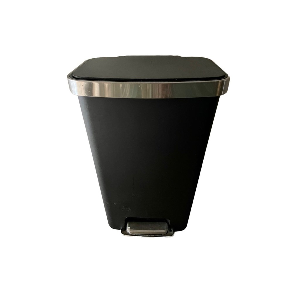Better homes and gardens Plastic and stainless steel Semi-Round 11g trash can